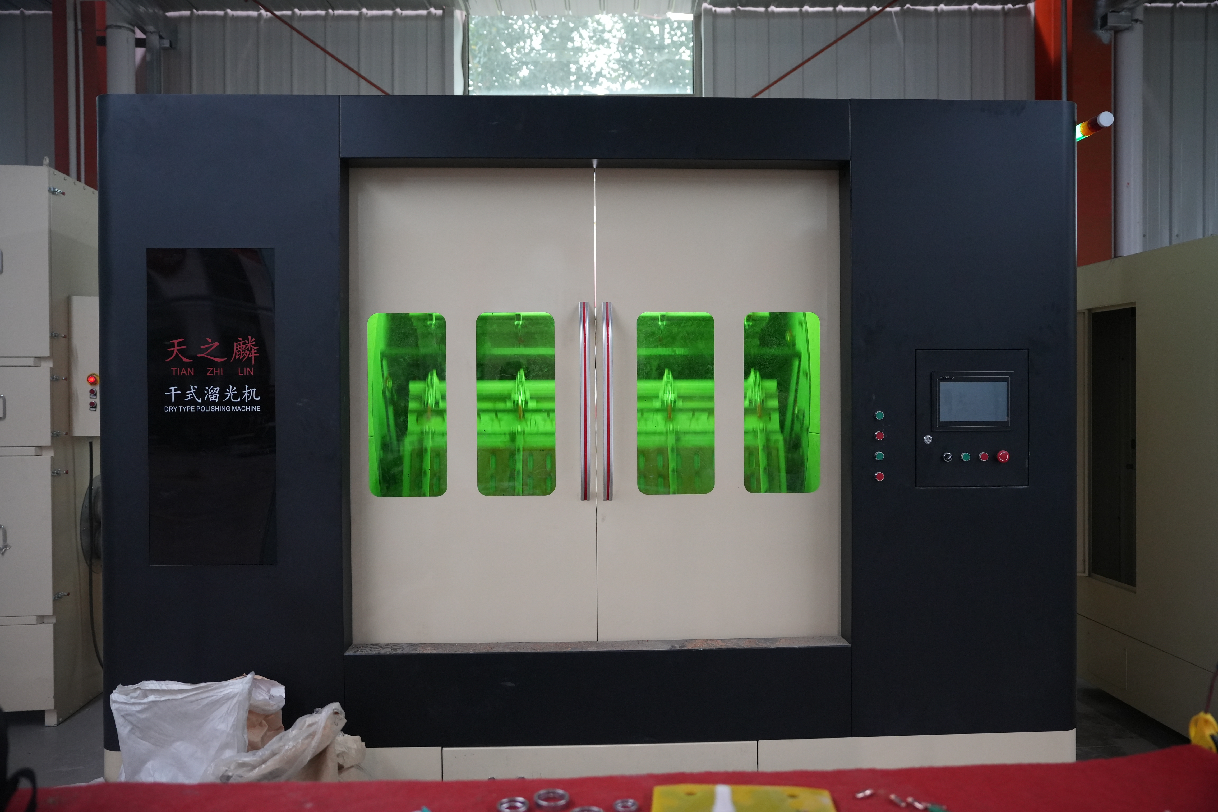 【天之麟】溜光机在 3C 精密结构件与医疗器械行业的应用：当"干净"和"一致"成为硬指标